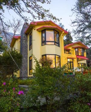 Alaya Stays Thistle House - 4 BHK Hideaway with Gazebo & Terrace