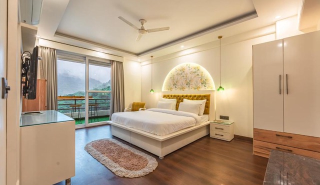ALOHA On The Ganges 2BHK Ganga Facing 304
