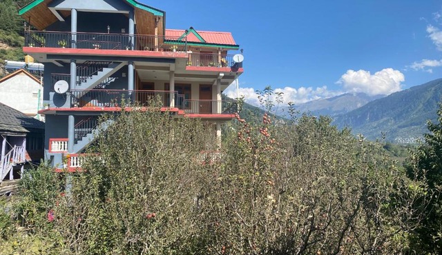 Alpine Bliss Cottage, Manali