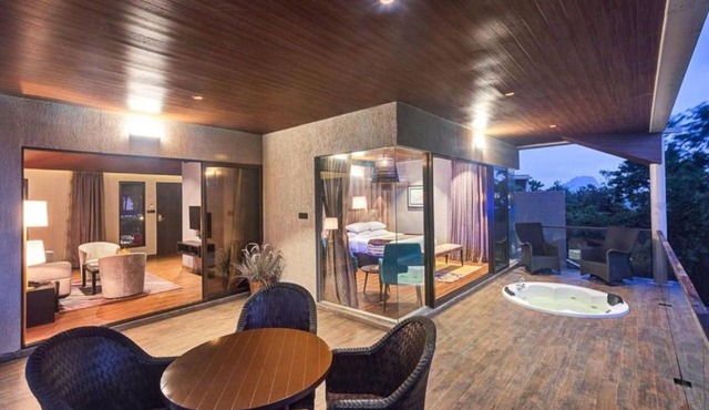 Athena Suites