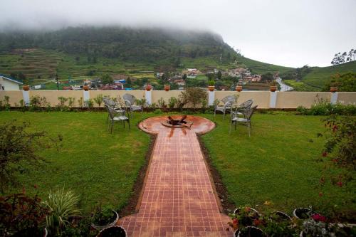 Away From Home - 2 - Home Stay Ooty, Entire 4BHK Villa