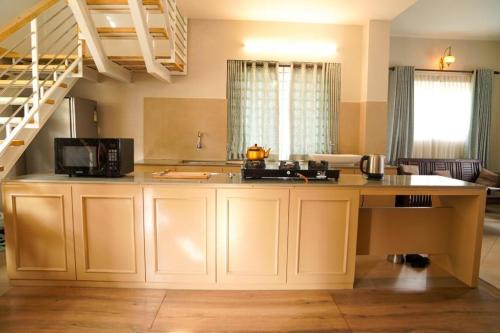 Away From Home- 4-home stay ooty Entire 3Bhk Villa