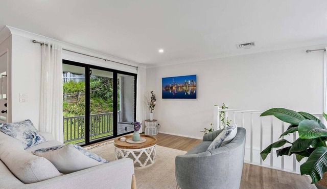 Barefoot at North Avoca – Elevated Coastal Escape in North Avoca
