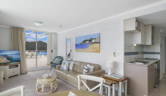 BELLA MARE - 2 Bedroom Ocean View Terrace Apt in ETTALONG BEACH