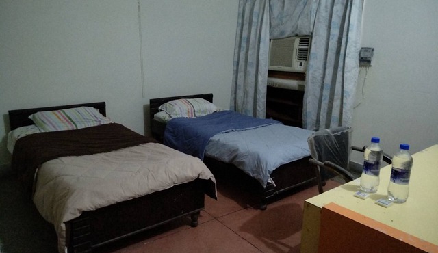 Best Homestay,Centrally located,Sector-18,Near City Centre