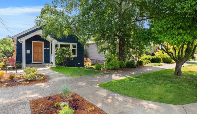 Birch Tree Cottage - 3 Bed 2 Bath Vacation home in Seattle in Seattle