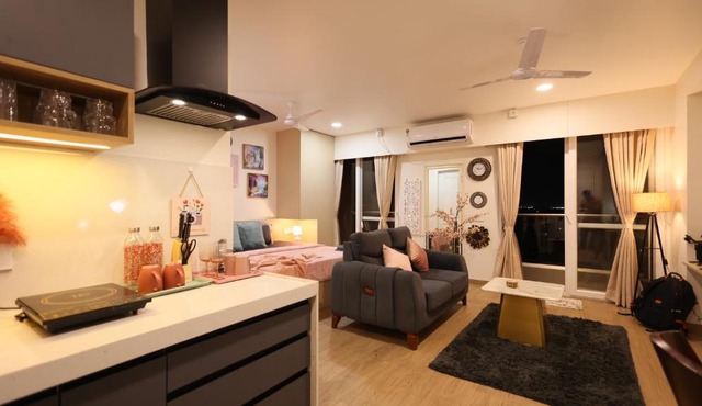 BlancHaus Stays - Premium Luxury I Viman Nagar I Near Pune Airport I Skyline View