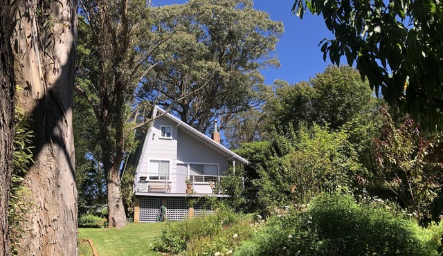 Bower Hill Cottage Mount Victoria in Mount Victoria
