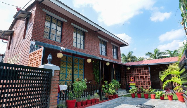 Bumblebee an Artistic Private Villa w/Splash Pool and Pet Friendly