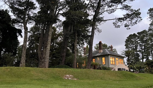 Carramar House - in the Amphitheatre of Nature in Wentworth Falls