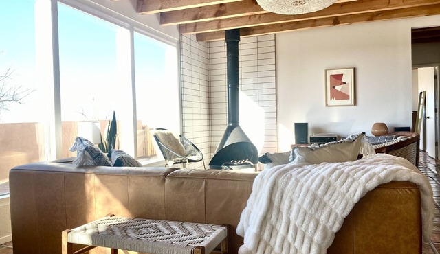 CASA NOPAL - An Artisan Retreat with Mountain Views in Santa Fe