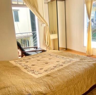 Casa Zo The Hideaway room with balcony and attached bathroom