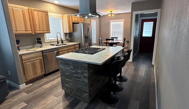 Charming 2-bedroom house in Klamath Falls near Crater Lake and Lava Beds in Klamath Falls