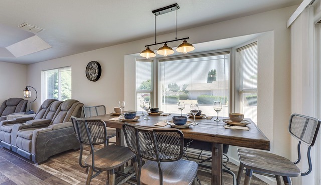 Charming Rogue Valley Home in Central Point! in Central Point