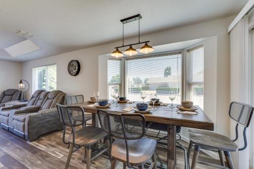 Charming Rogue Valley Home in Central Point! in Central Point