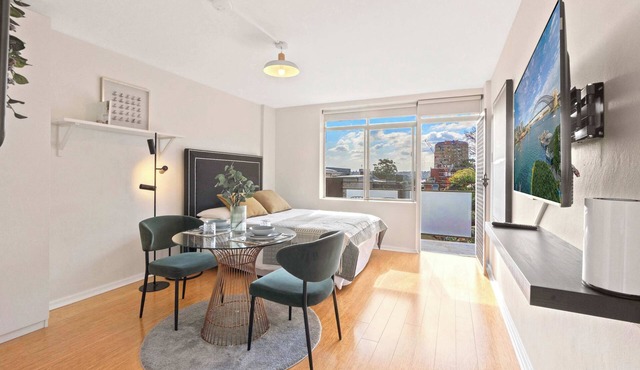 City Escape with Panoramic Views