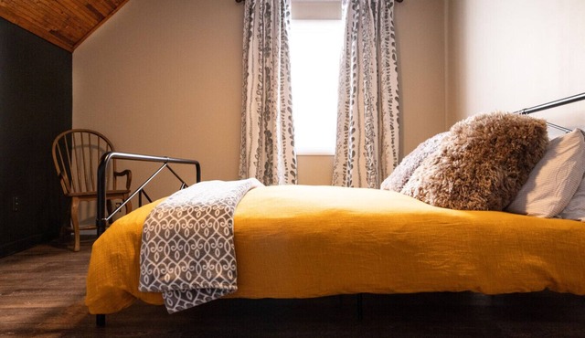 Classy Private Apt - 3 Beds 2nd Flr - Near Downtown in Torrington