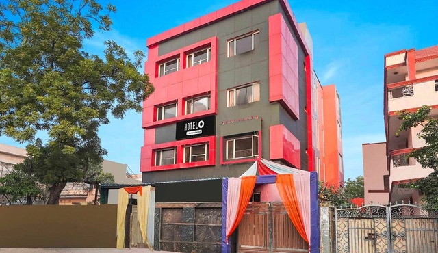 Collection Maithli Marg Sector 55 Noida