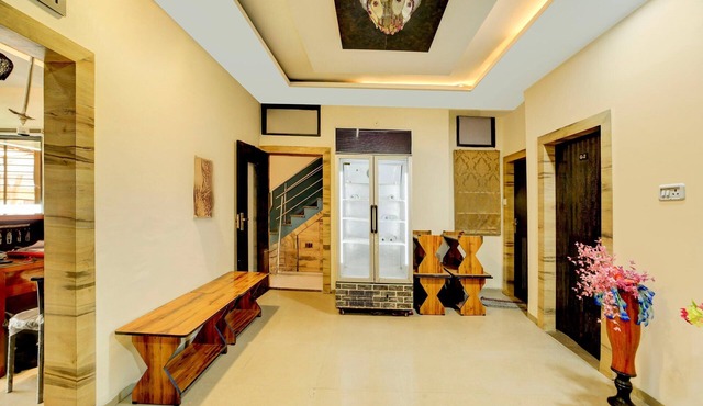 Collection O Vrindavan Palace Colony