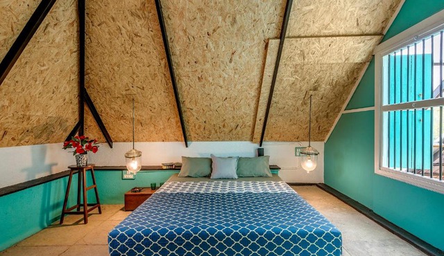 CosmicStays Raanjai By the River -Vintage Homestay