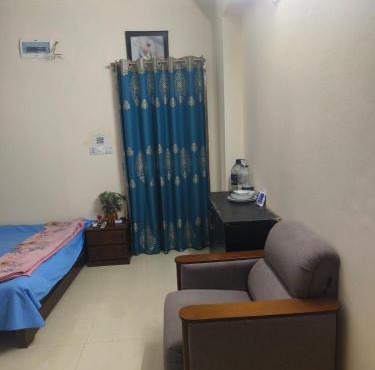 Couple & Family Friendly Studio Apartment near Airport