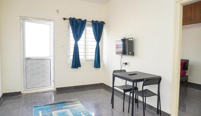 Cozy 1bhk 2km From Hosa Road Metro 101