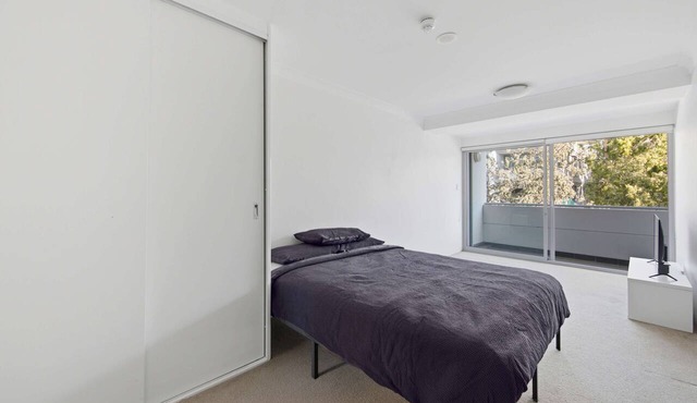 Cozy Bondi Beach Studio - Steps from the Sand