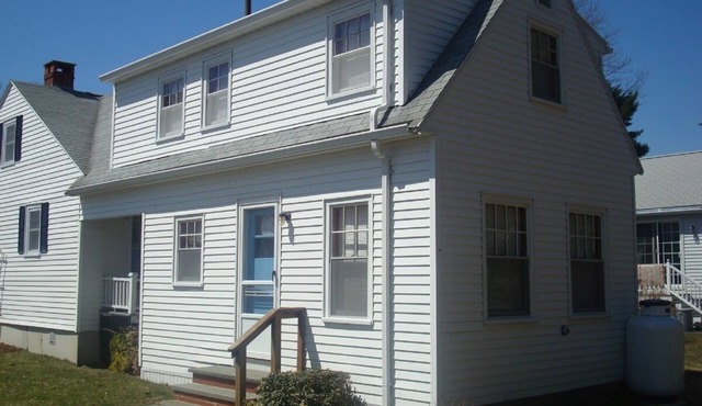Cozy Cottage at Footbridge Beach - Great Fall and Spring Rates in Ogunquit