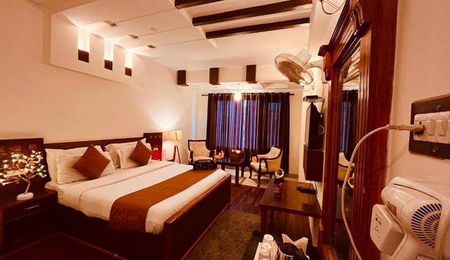 Daffodel Resort in City Center Manali