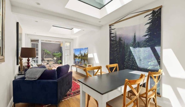 Darlinghurst Sky Deck Home | City at Your Feet in Darlinghurst