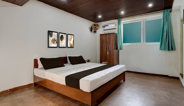 Deluxethe Brew AND Rest INN