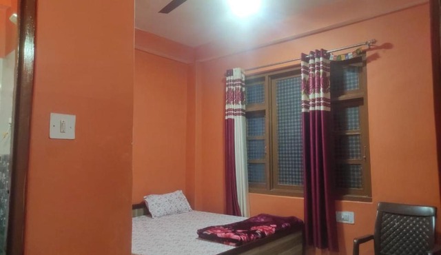 Devansh Homestay &Cafe