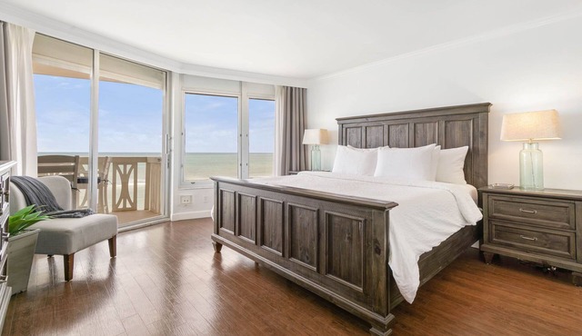 DIRECT OCEANFRONT Luxury & Modern HIGH FLOOR Condo in Ormond Beach