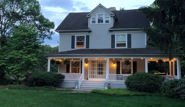 Distinctive 4-Bed 4.5 Bath Victorian Home in Beautiful Summit NJ. Fully Updated. in Summit