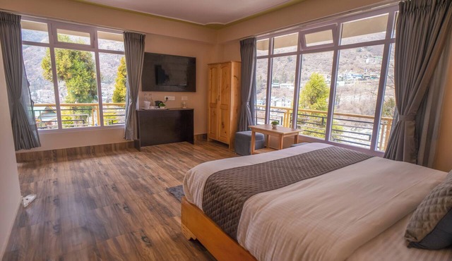 Divine Brookyard Resort