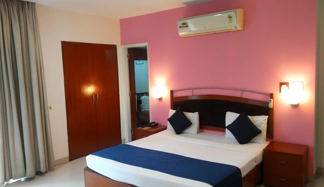 Divine Inn Hotel