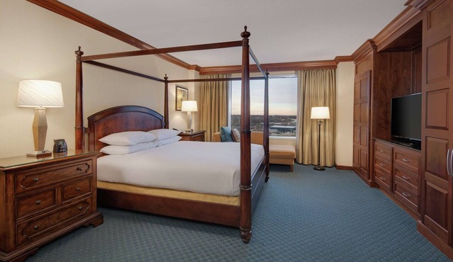 DoubleTree by Hilton Stamford in Stamford