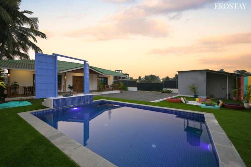EKOSTAY - Blue Door Villa