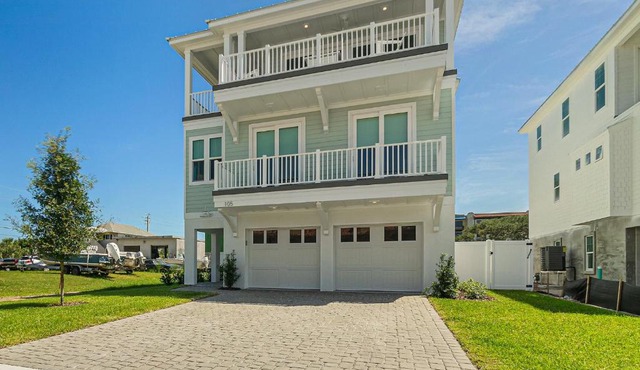 Endless Summer Oasis- Luxury 5br, heated pool, elevator, steps to ocean! in Saint Augustine Beach