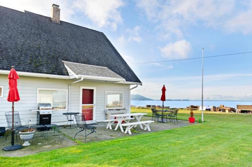 Erikson Beach House in Bow