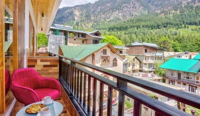 Everest Hotel Manali