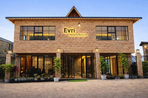 Evri Hotel & Resorts
