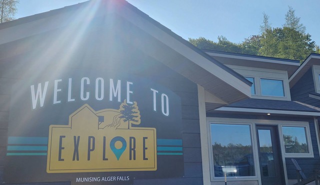 EXPLORE Munising Cottage 210 in Munising
