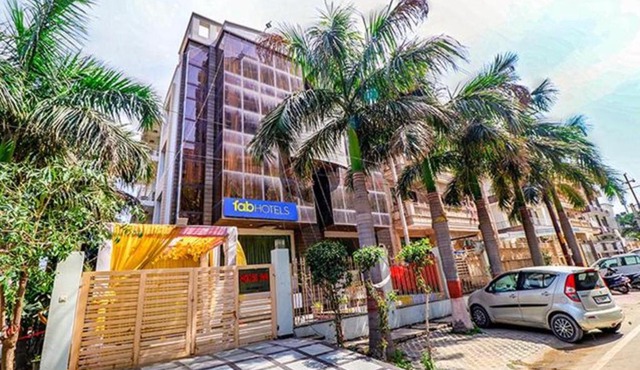 FabHotel GC Suites