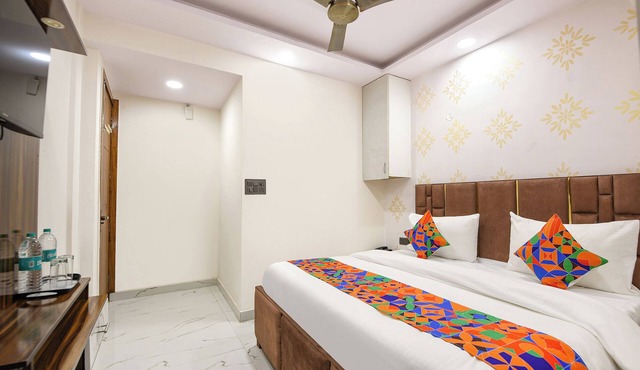 Fabhotel Np International