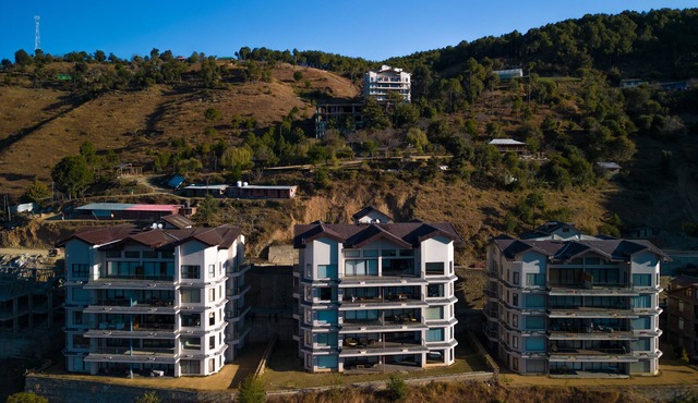 Five Star Hotel Apartment by The Manor