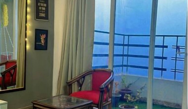Flat Near PariChowk- Buddieshome