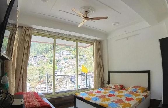 Geeta HomeStay