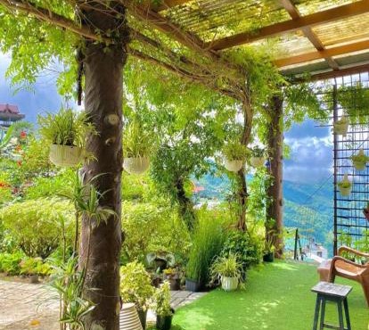 GIFTLAND HOMESTAY