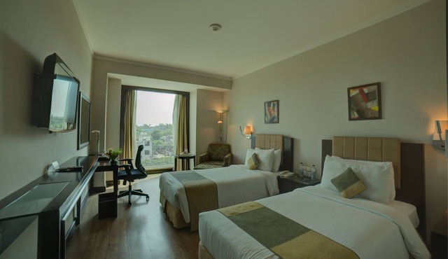 Goldfinch Hotel Delhi NCR